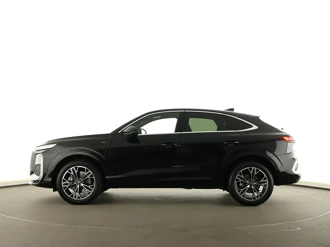 Audi Q3 - Thumbnail 4