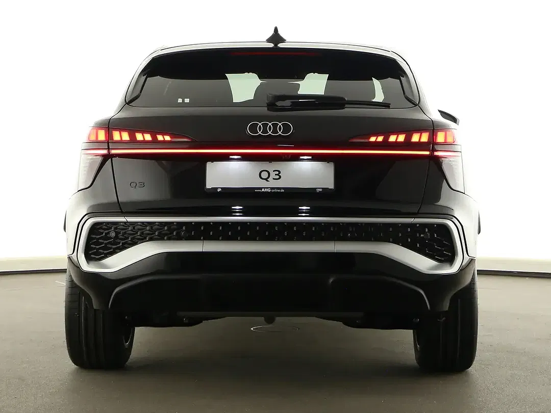 Audi Q3 - Thumbnail 6