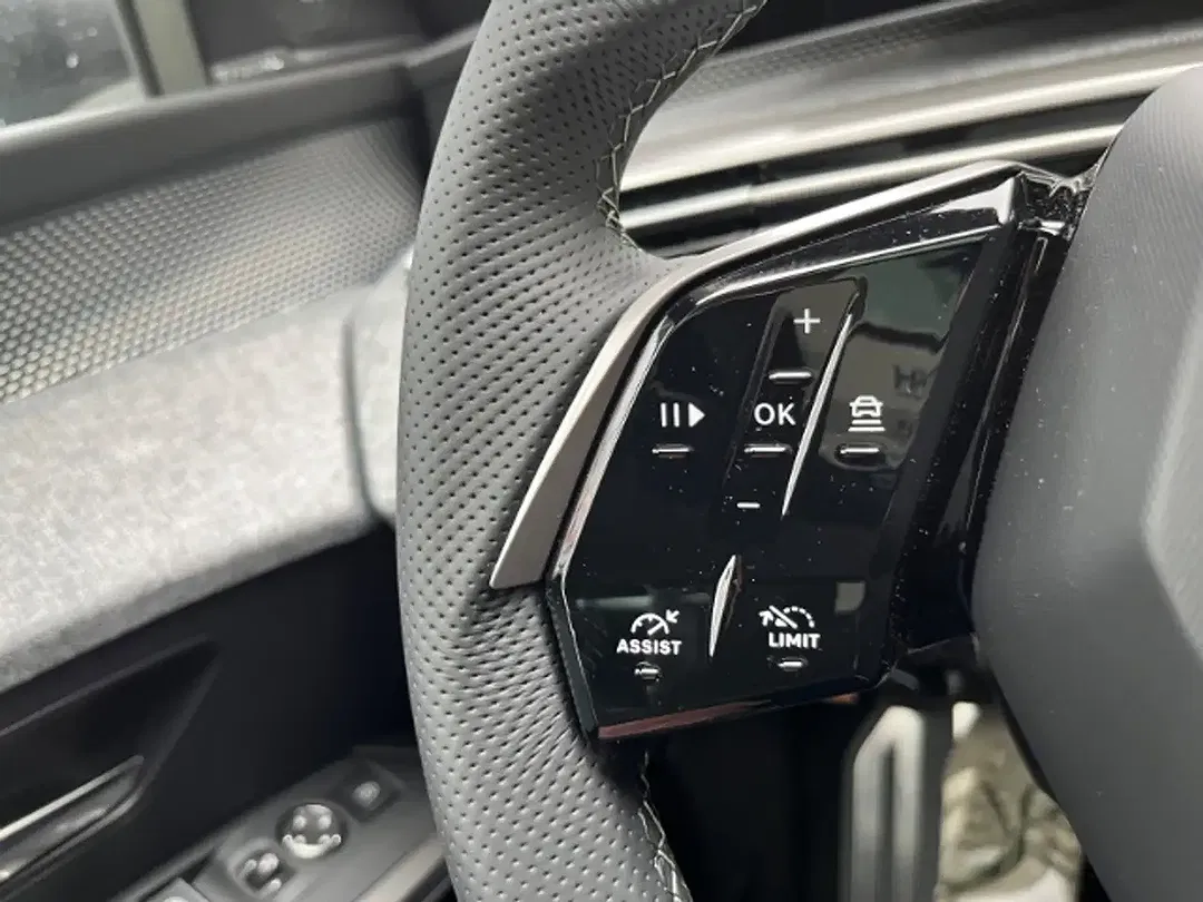 Peugeot 3008 - Thumbnail 12