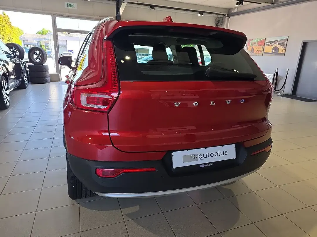 Volvo XC40 - Thumbnail 10