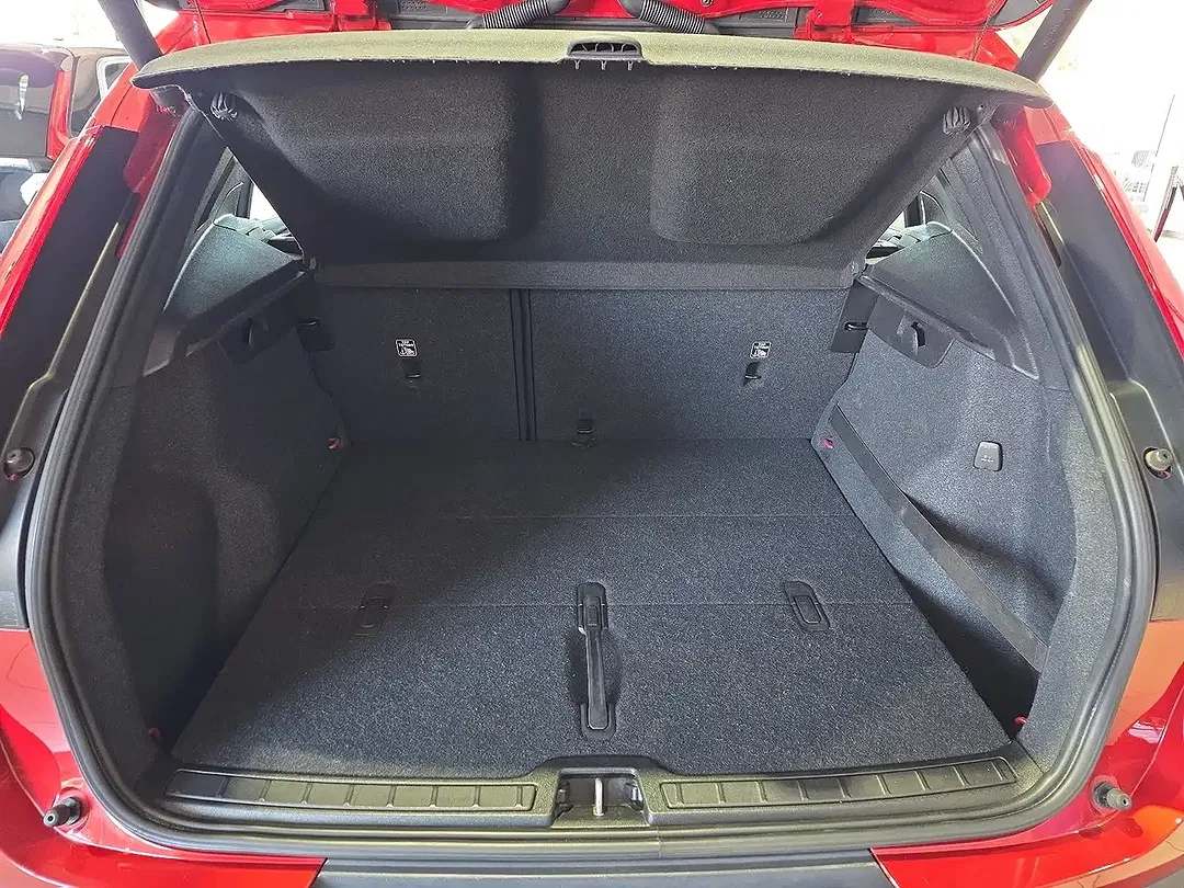 Volvo XC40 - Thumbnail 14