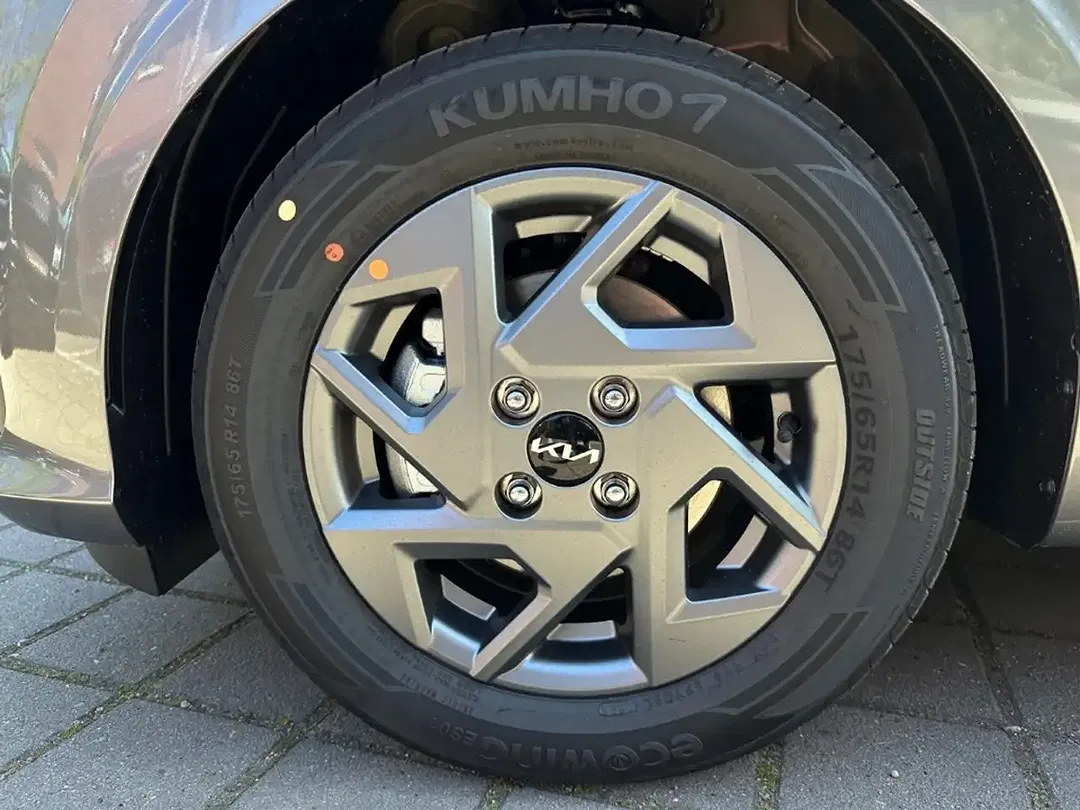 Kia Picanto - Thumbnail 12