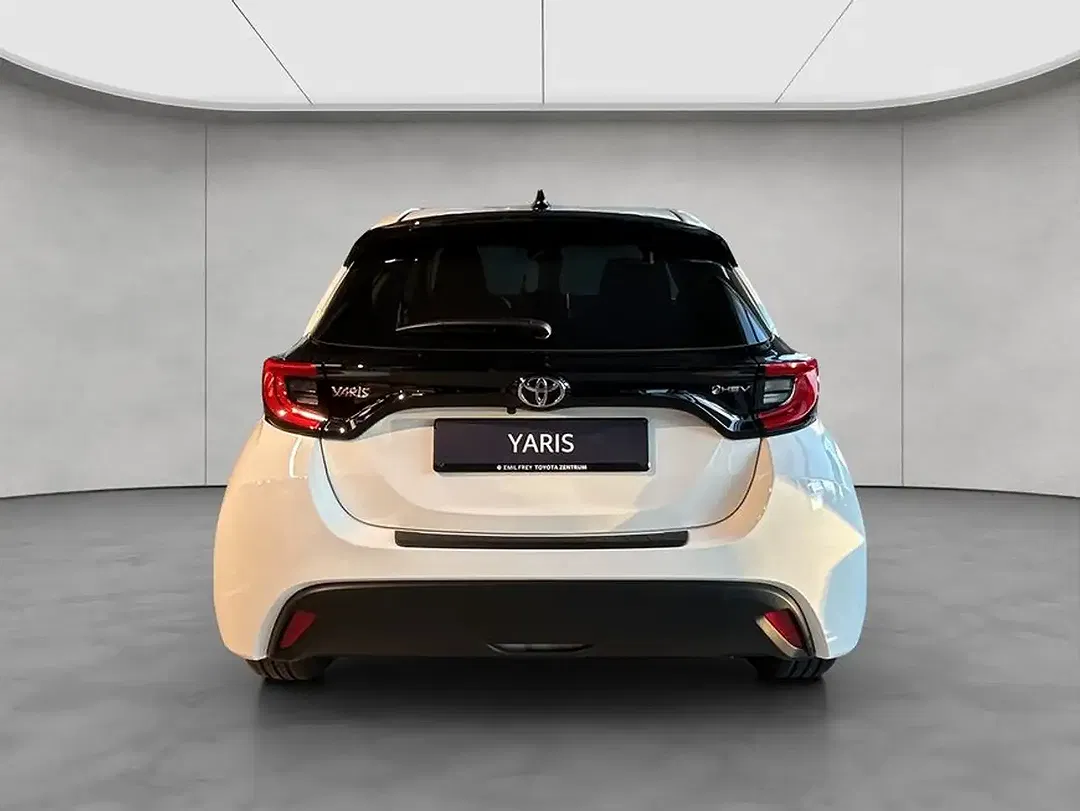 Toyota Yaris - Thumbnail 4