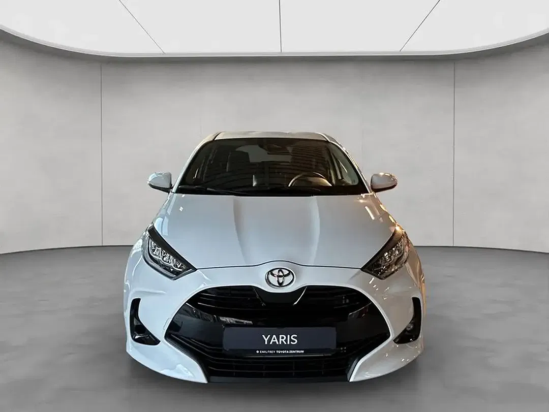 Toyota Yaris - Thumbnail 9