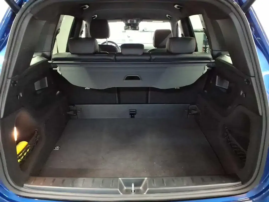 Mercedes-Benz GLB 180 - Thumbnail 8