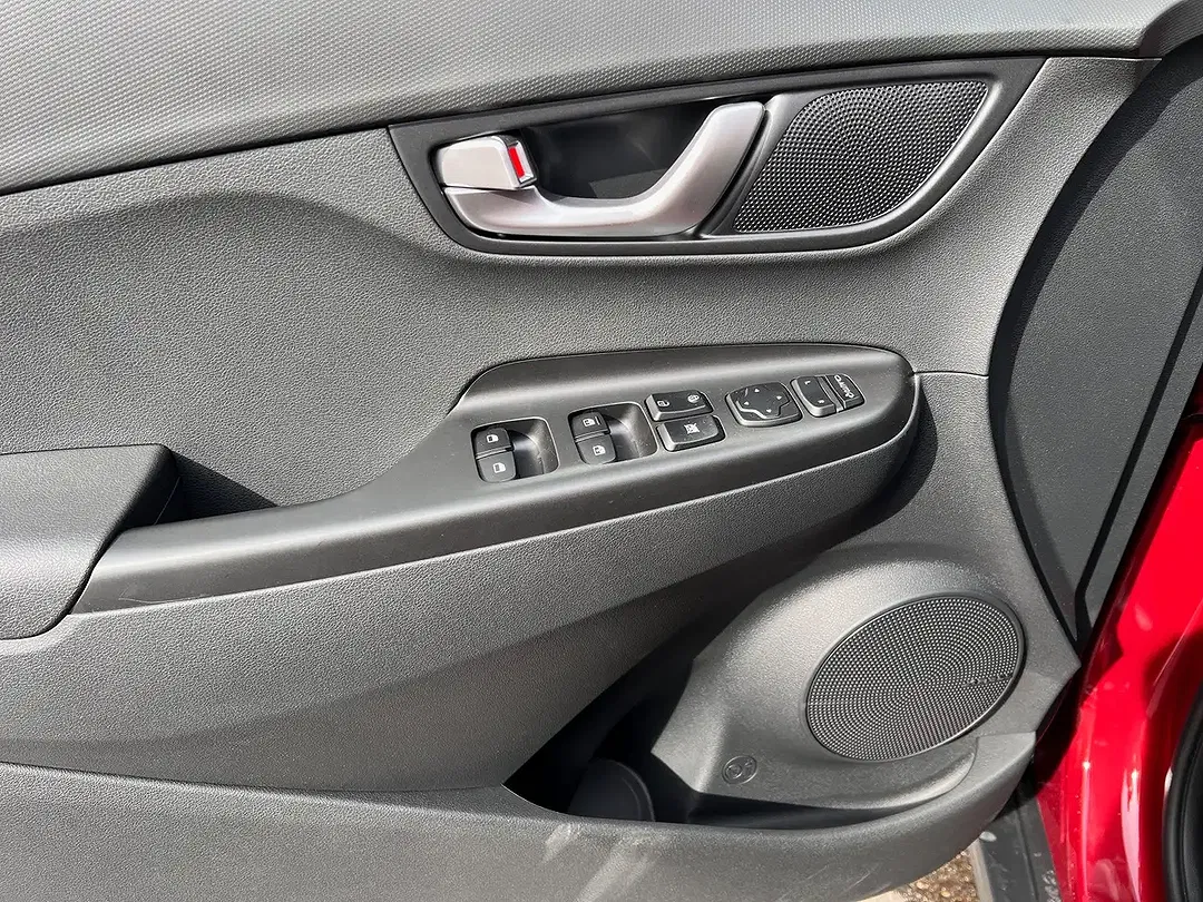 Hyundai KONA - Thumbnail 12