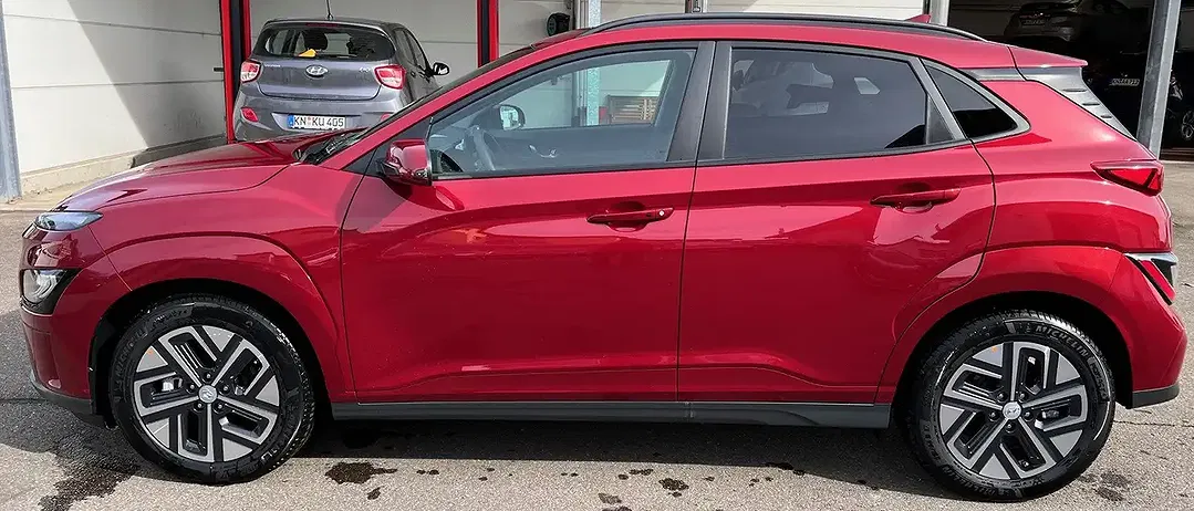 Hyundai KONA - Thumbnail 3