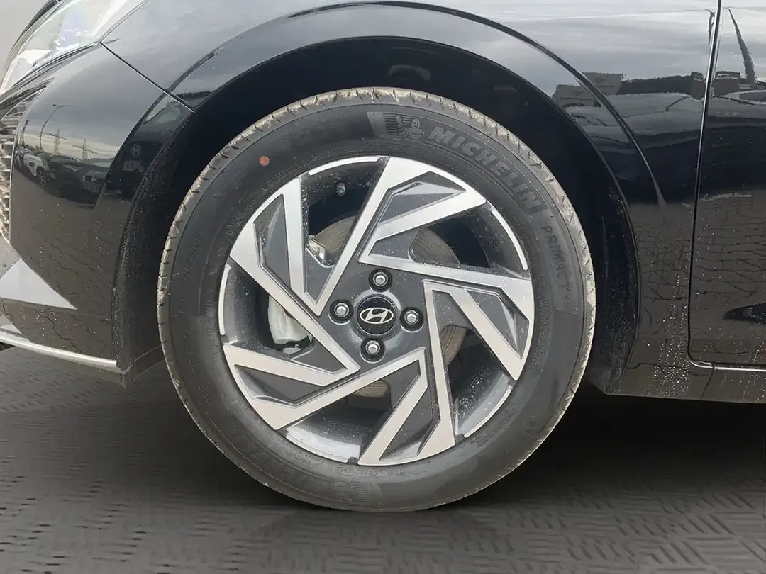 Hyundai i20 - Thumbnail 3