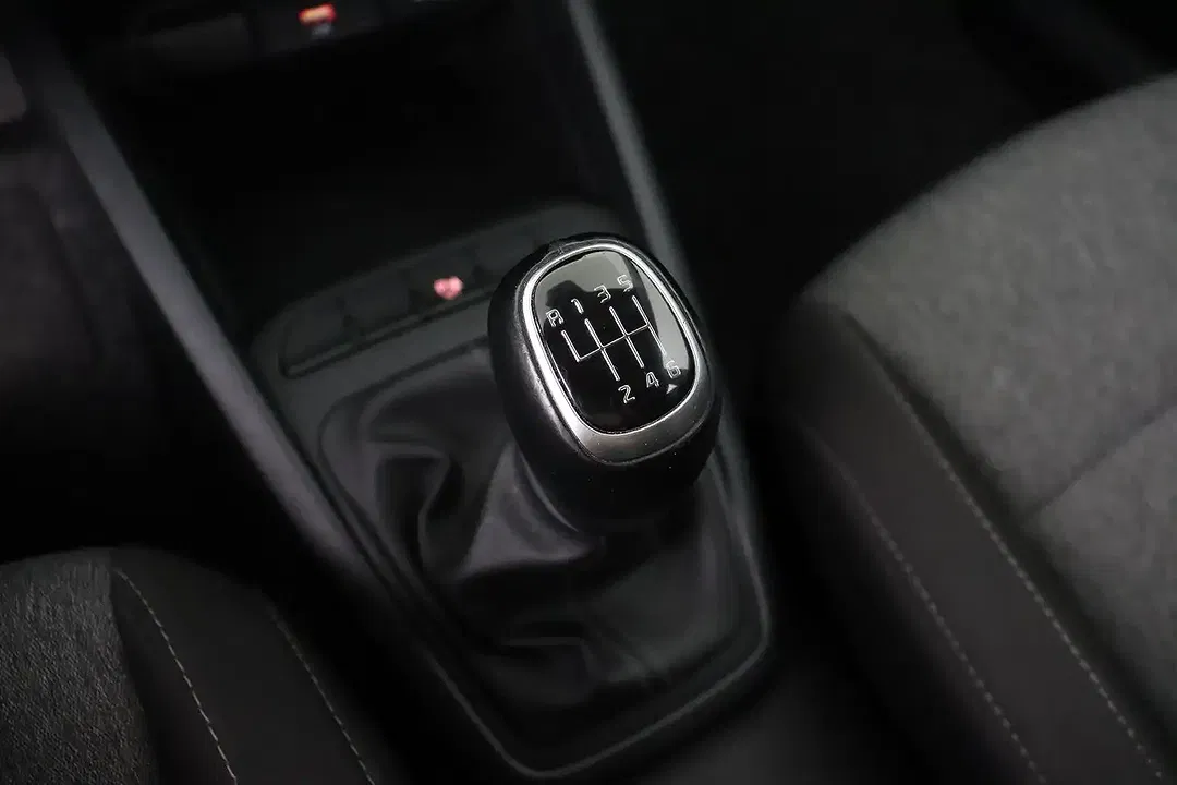 Kia Stonic - Thumbnail 12