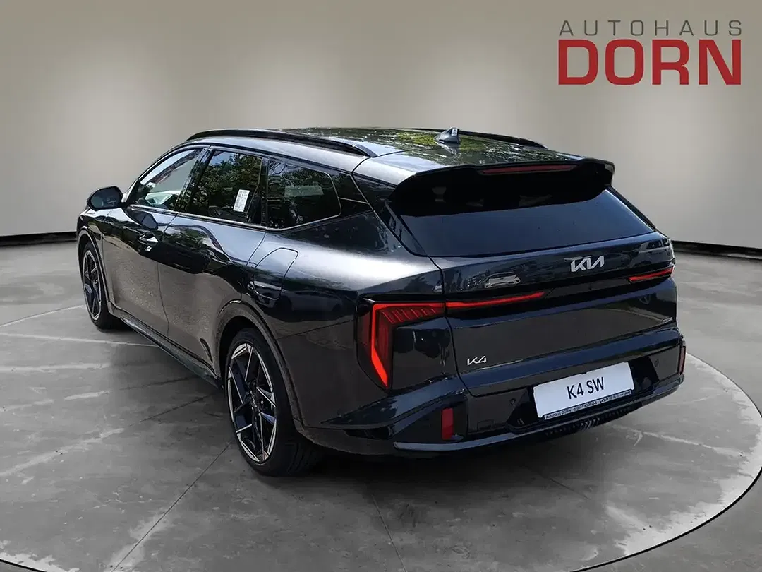 Kia K4 - Thumbnail 2