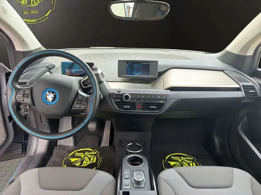 BMW i3 - Thumbnail 12