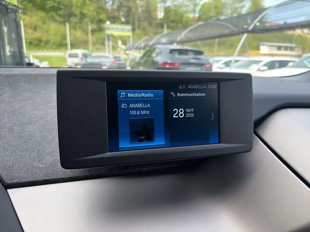 BMW i3 - Thumbnail 16