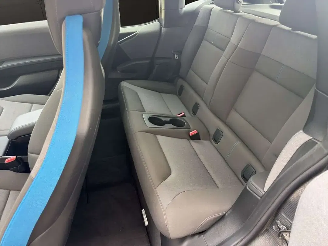 BMW i3 - Thumbnail 24