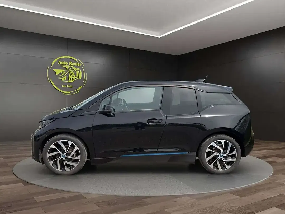 BMW i3 - Thumbnail 3