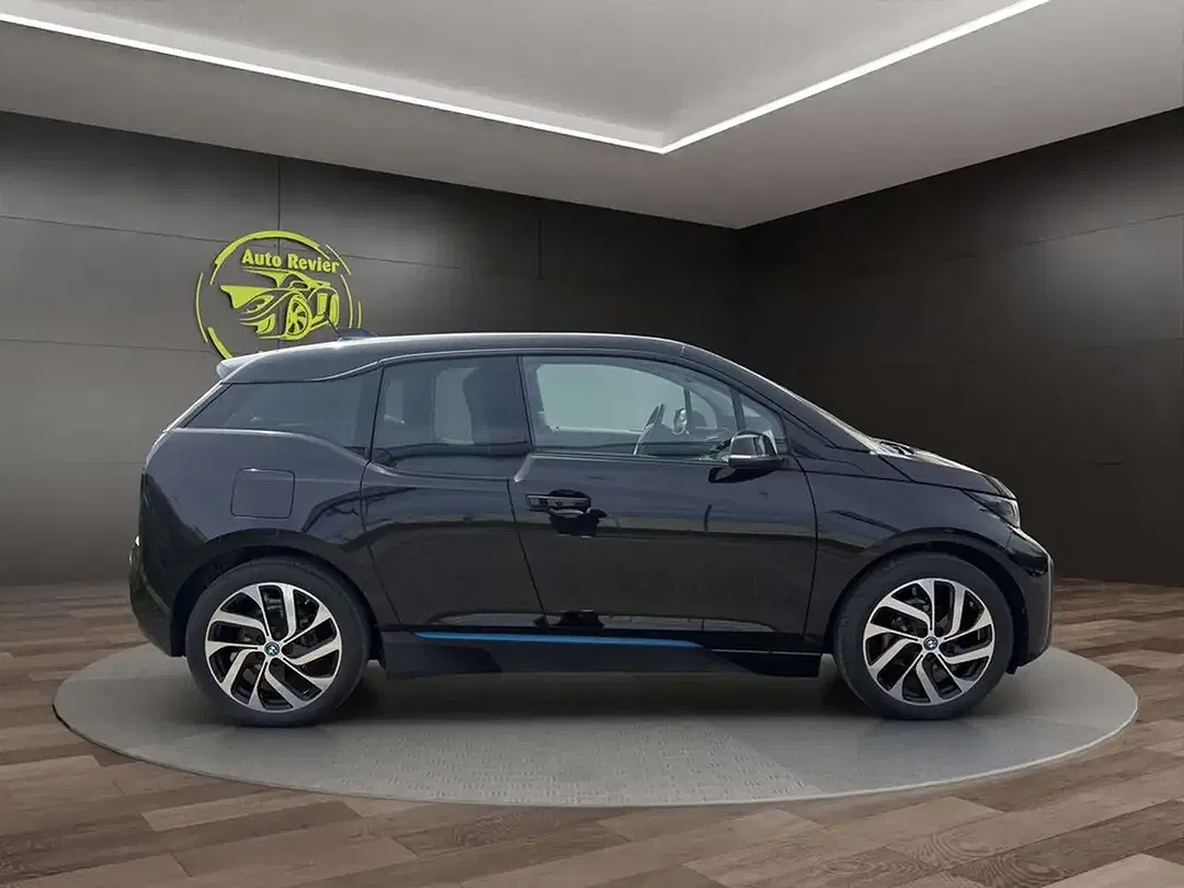 BMW i3 - Thumbnail 7