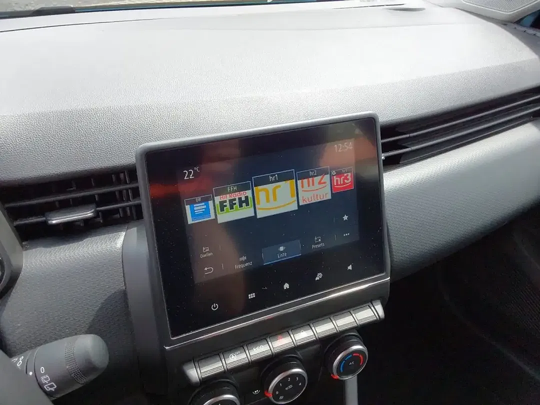 Renault Clio - Thumbnail 14