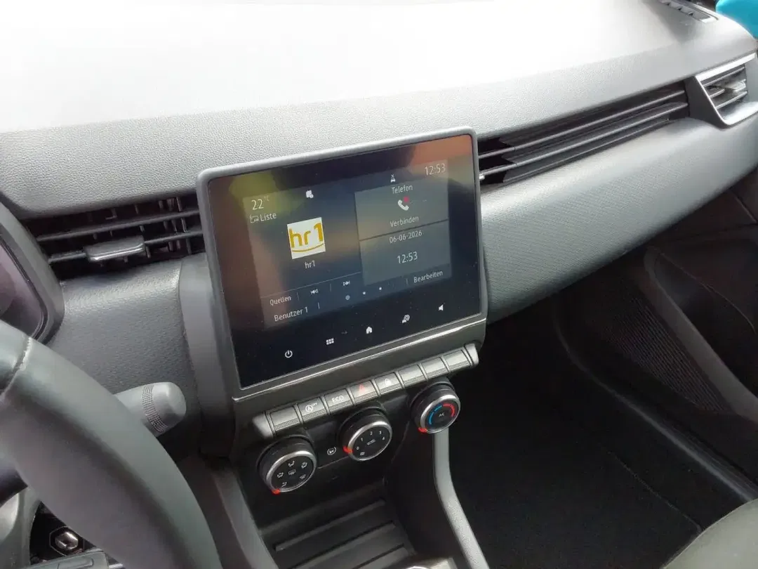 Renault Clio - Thumbnail 15
