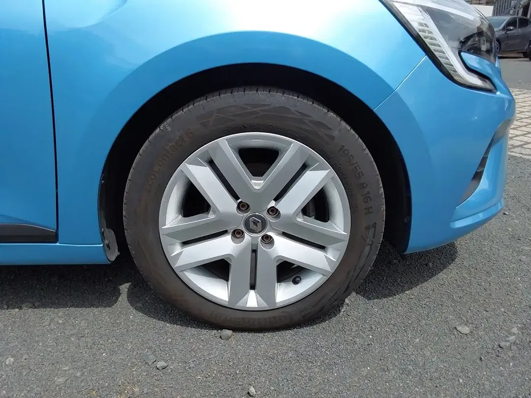 Renault Clio - Thumbnail 16