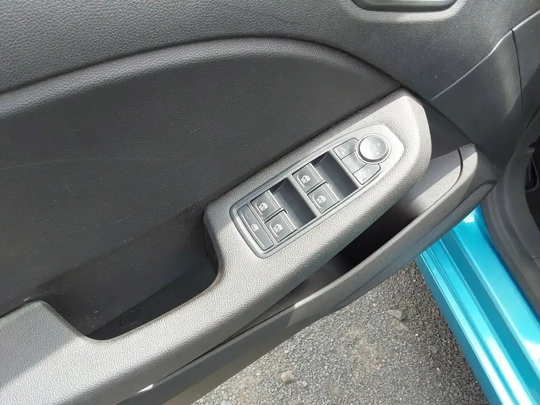 Renault Clio - Thumbnail 18