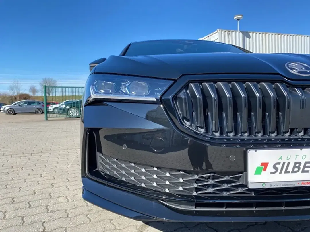 Skoda Superb - Thumbnail 6