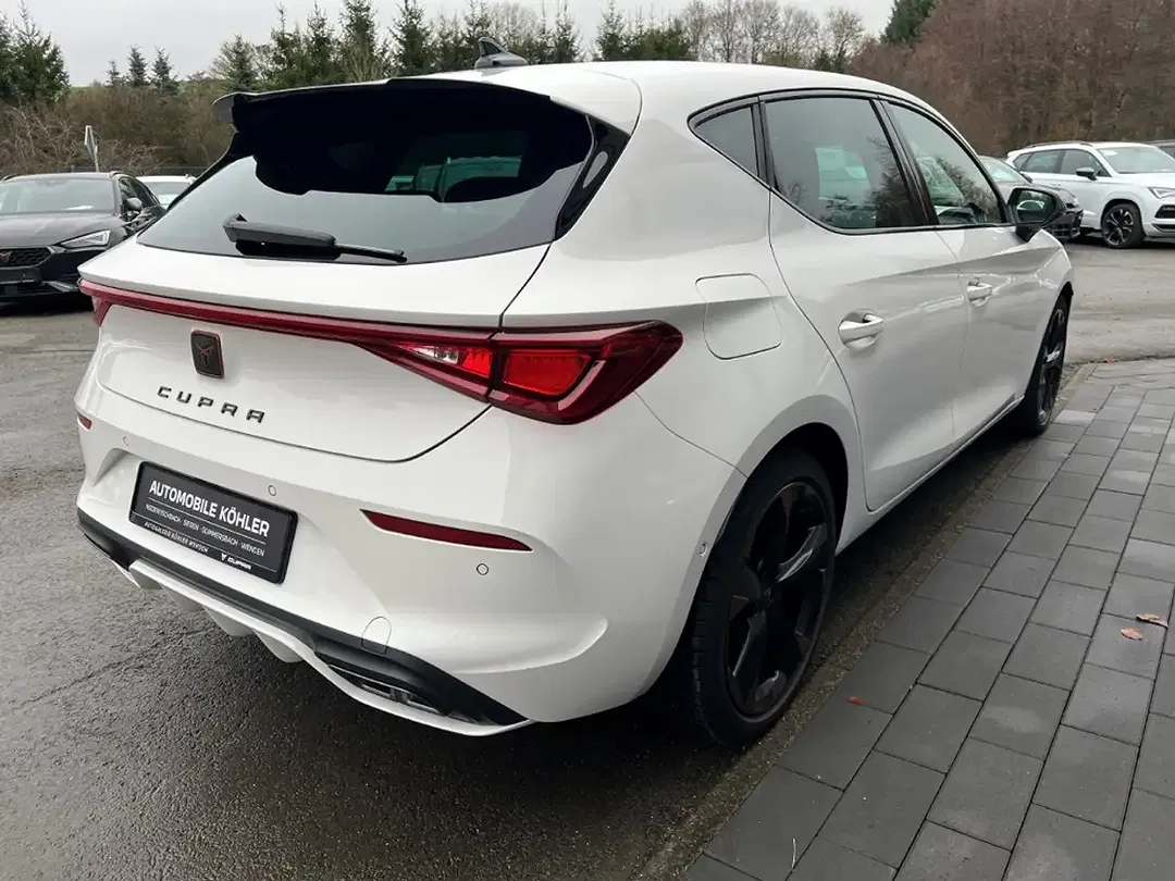 CUPRA Leon - Thumbnail 4