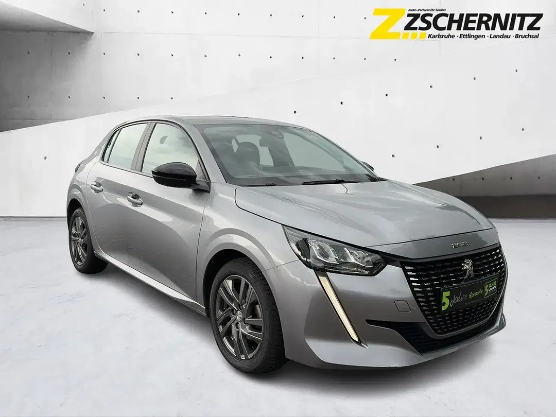 Peugeot 208 - Thumbnail 4
