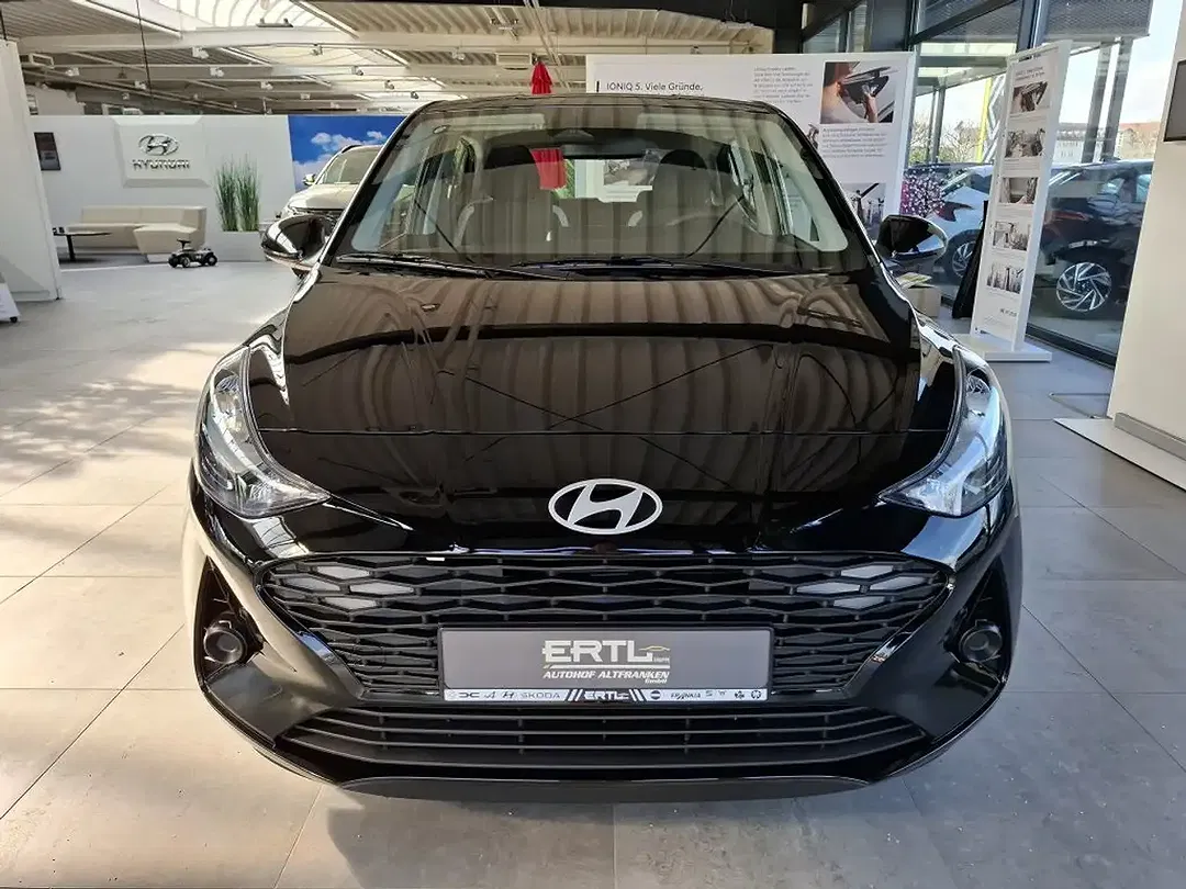 Hyundai i10 - Thumbnail 3