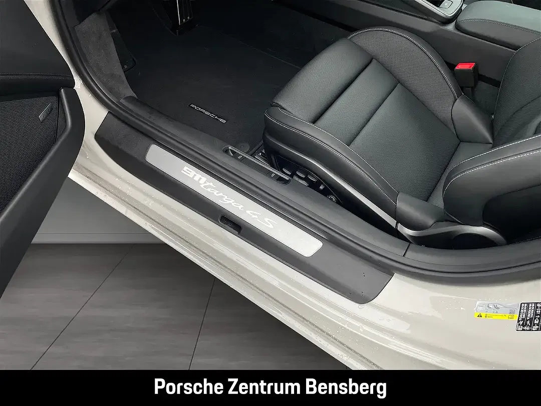 Porsche 911 - Thumbnail 13