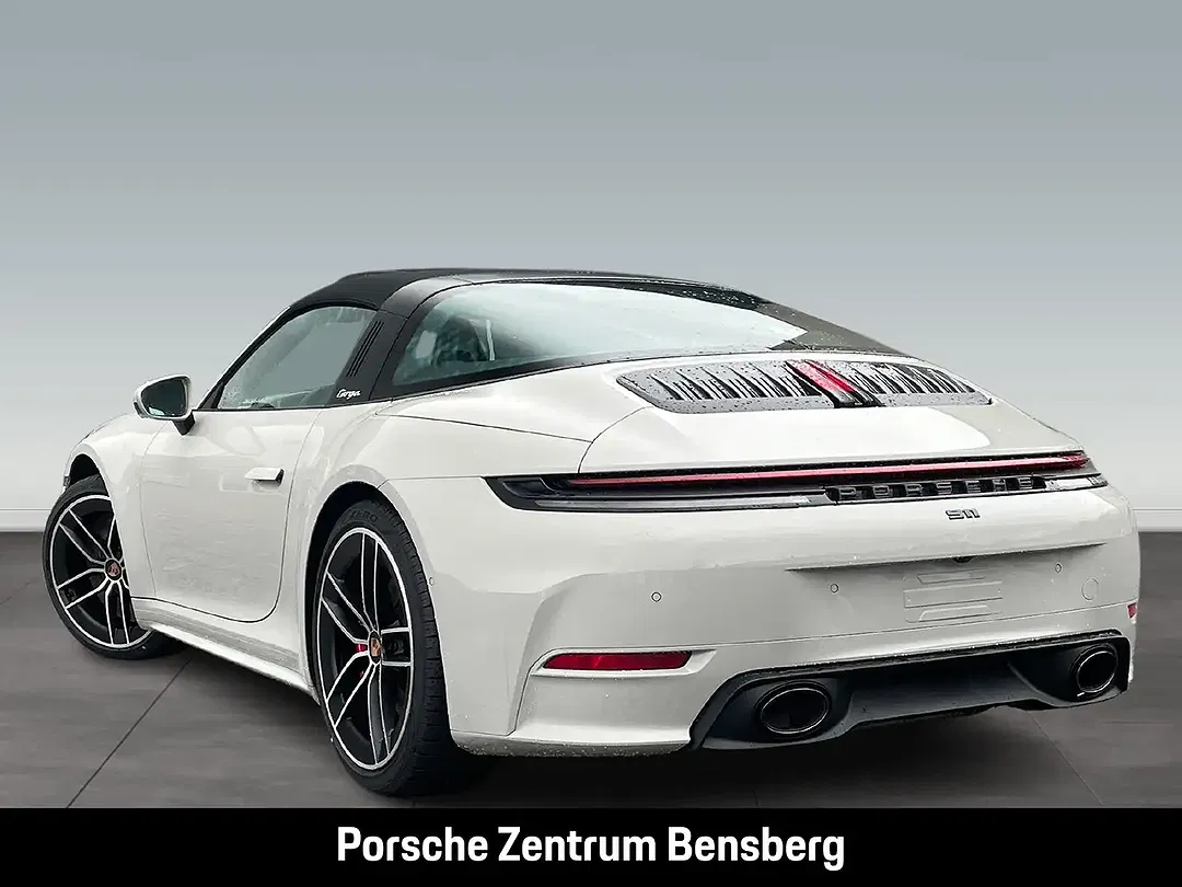 Porsche 911 - Thumbnail 3