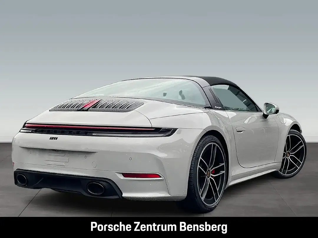 Porsche 911 - Thumbnail 4