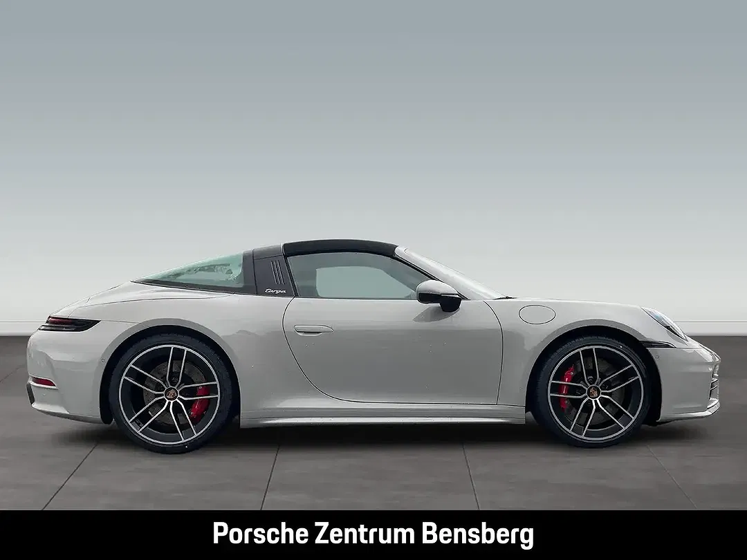 Porsche 911 - Thumbnail 5