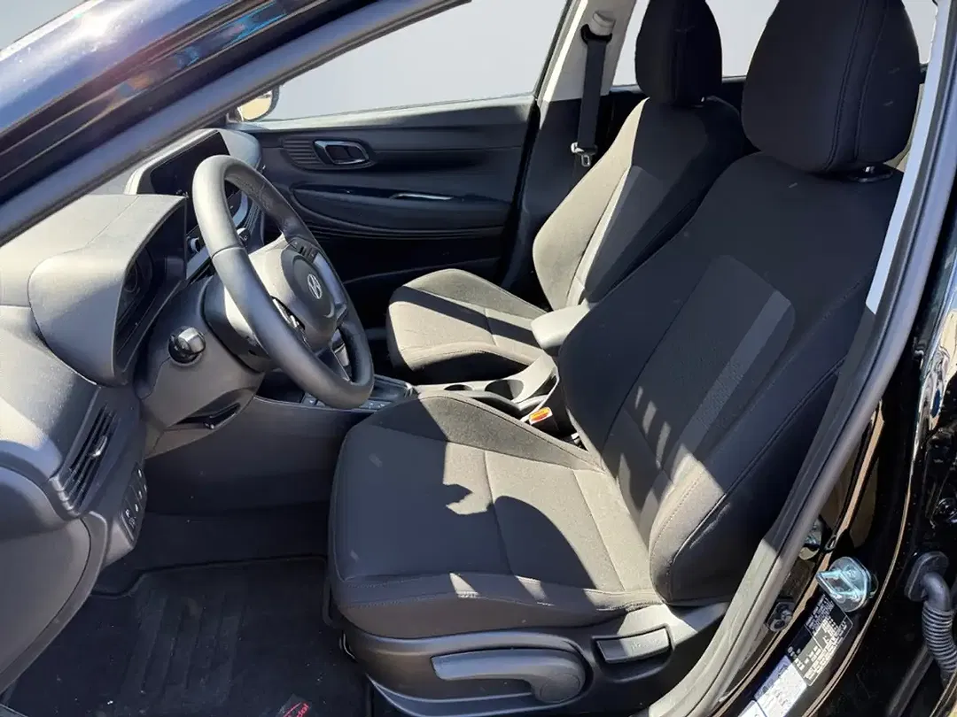 Hyundai i20 - Thumbnail 9