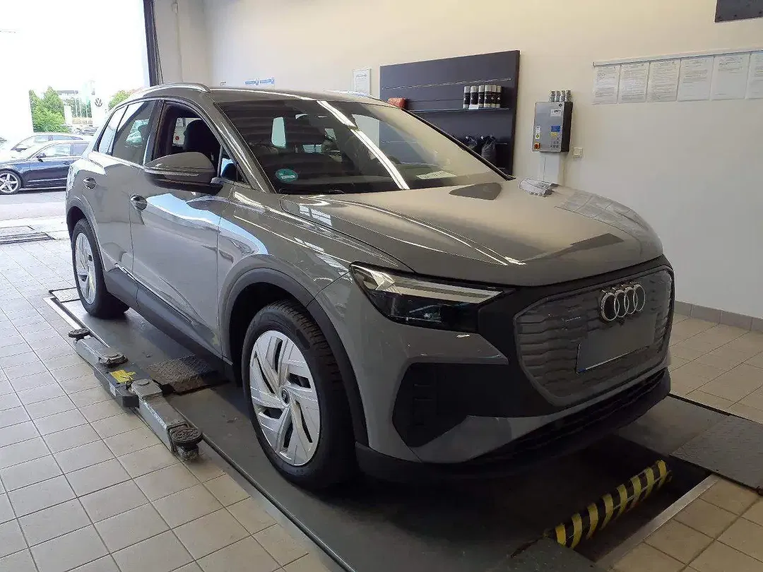 Audi Q4 e-tron - Thumbnail 11