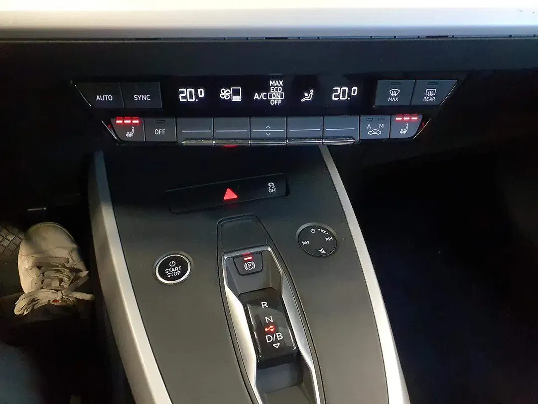 Audi Q4 e-tron - Thumbnail 6