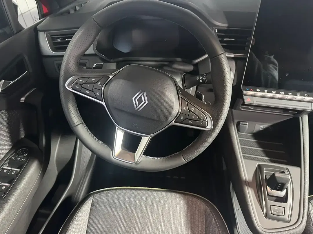 Renault Captur - Thumbnail 20