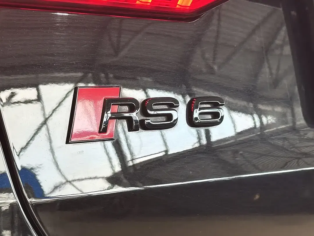 Audi RS6 - Thumbnail 6