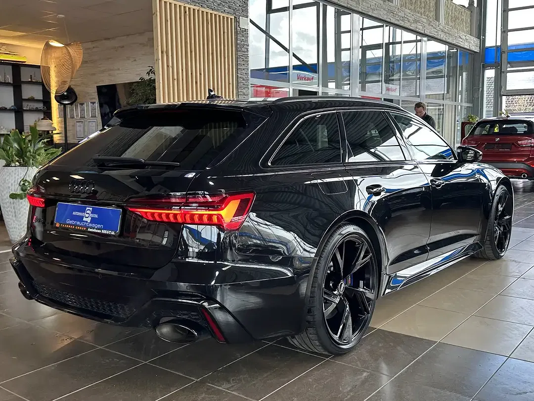 Audi RS6 - Thumbnail 9