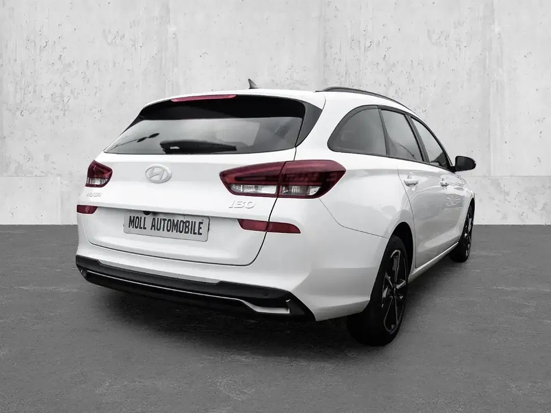 Hyundai i30 - Thumbnail 2