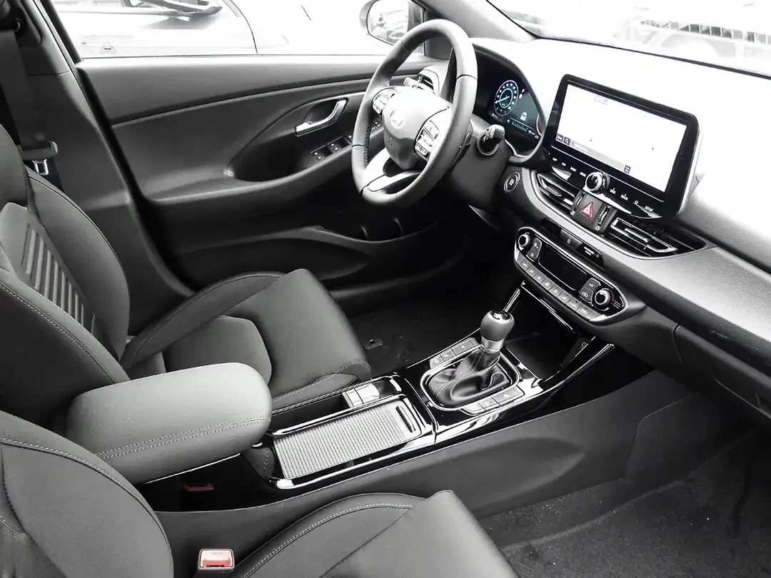 Hyundai i30 - Thumbnail 4