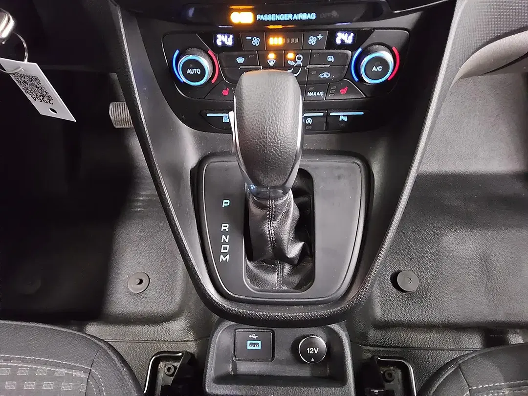 Ford Transit Connect - Thumbnail 5