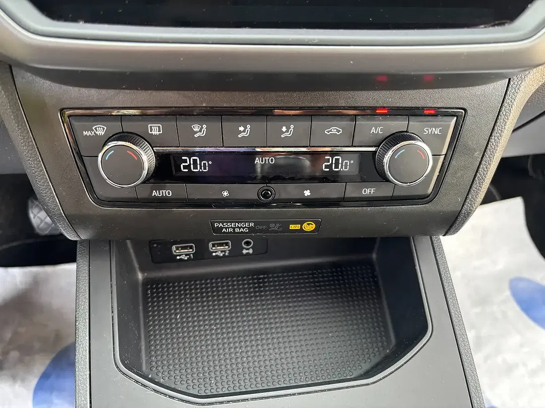 SEAT Ibiza - Thumbnail 12