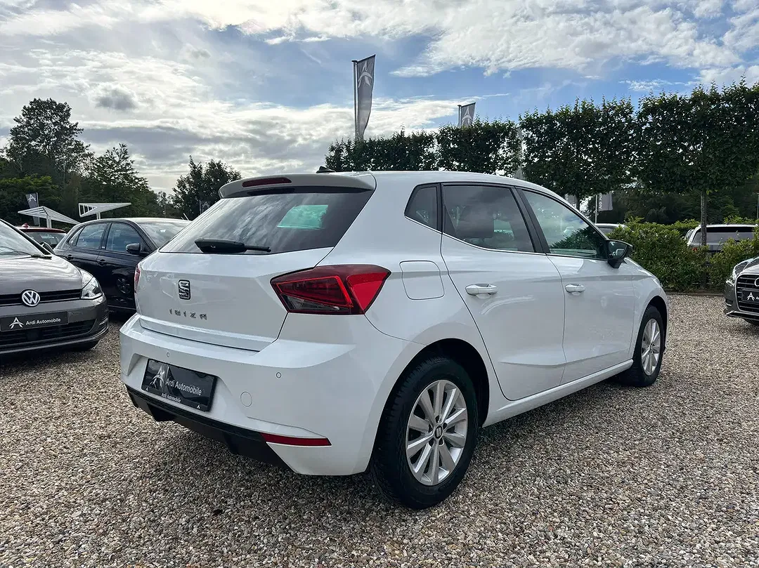 SEAT Ibiza - Thumbnail 4