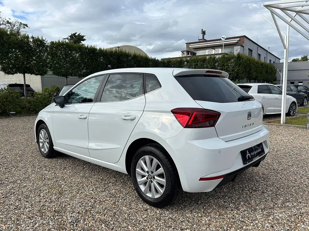 SEAT Ibiza - Thumbnail 6