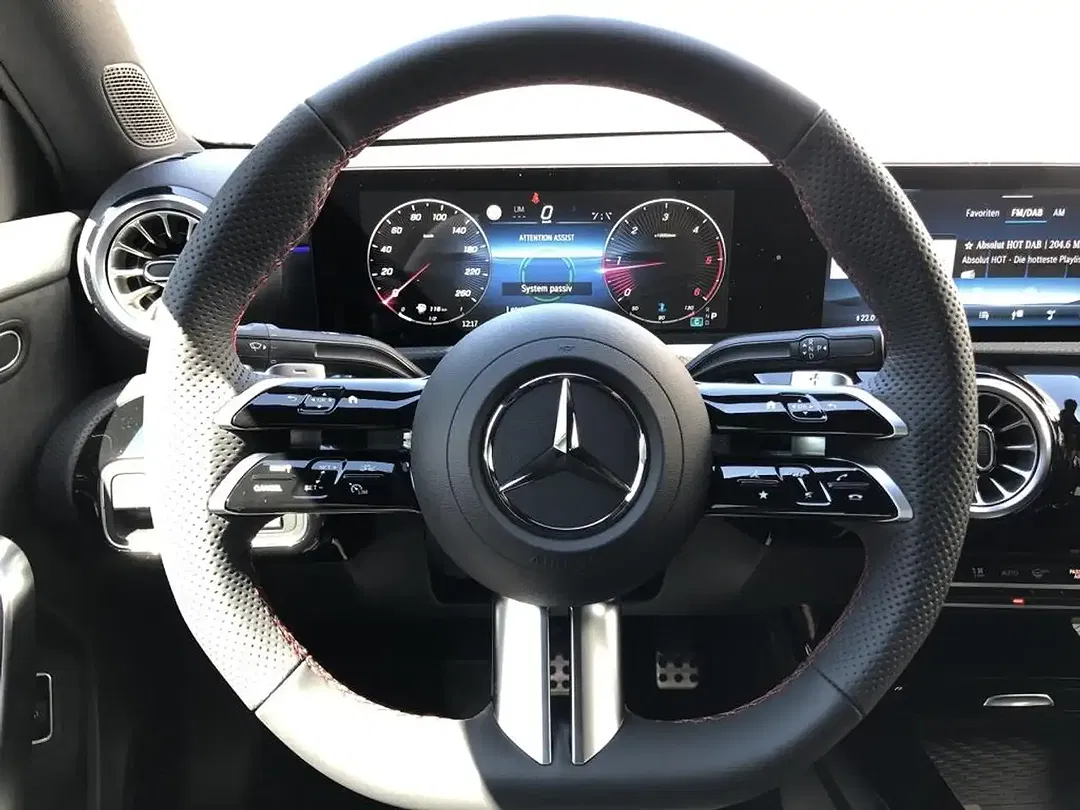 Mercedes-Benz A 220 - Thumbnail 10