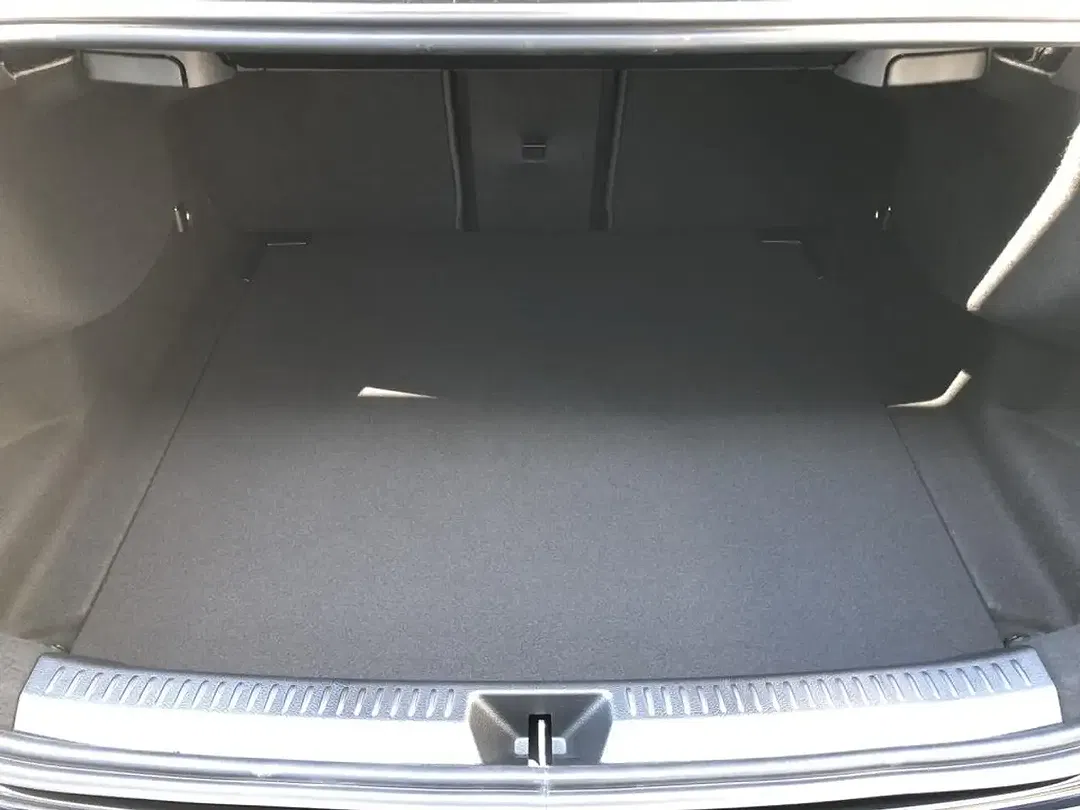 Mercedes-Benz A 220 - Thumbnail 12
