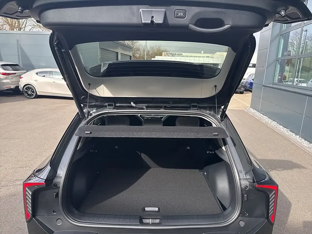 Kia EV4 - Thumbnail 8