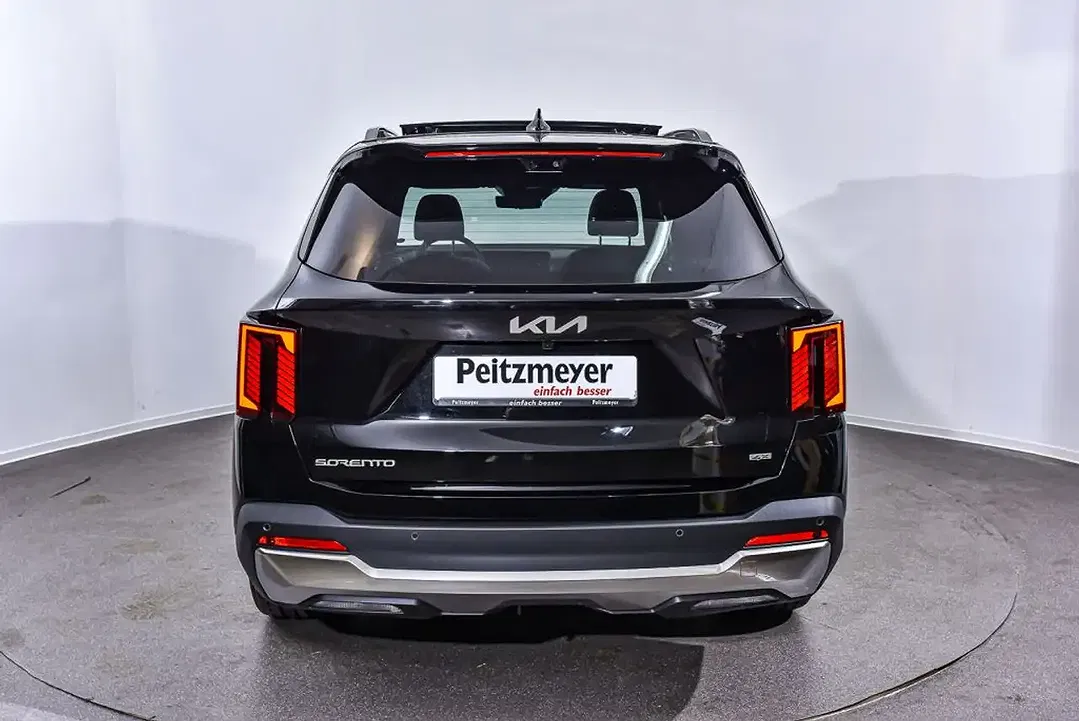 Kia Sorento - Thumbnail 6