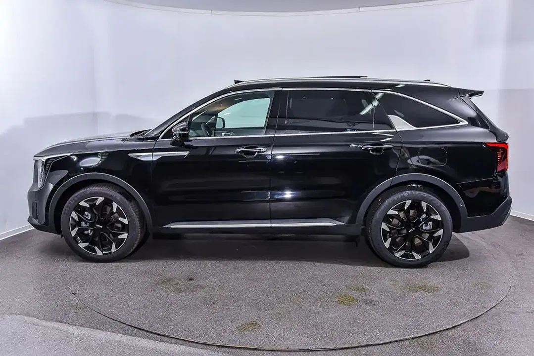 Kia Sorento - Thumbnail 8