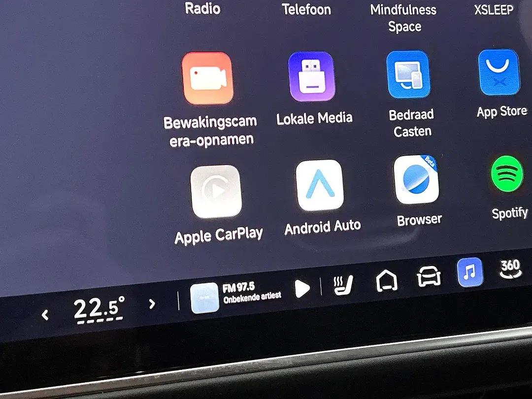 Xpeng G6 - Thumbnail 7