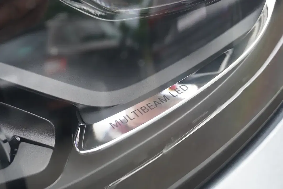 Mercedes-Benz E 300 - Thumbnail 10